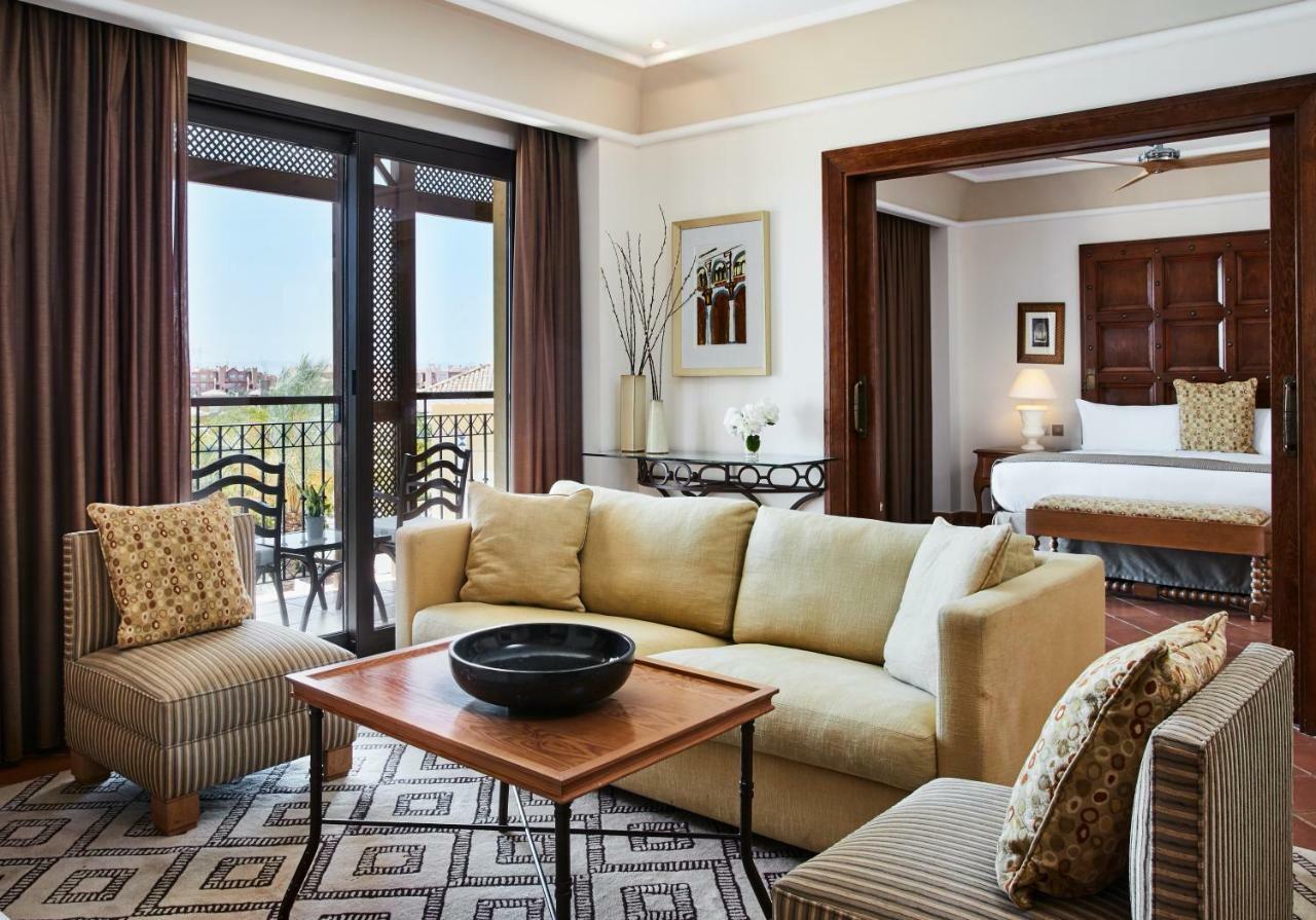 Ona Mar Menor Golf & Spa Torre-Pacheco Exterior foto A suite at the Taj Mahal Palace, Mumbai